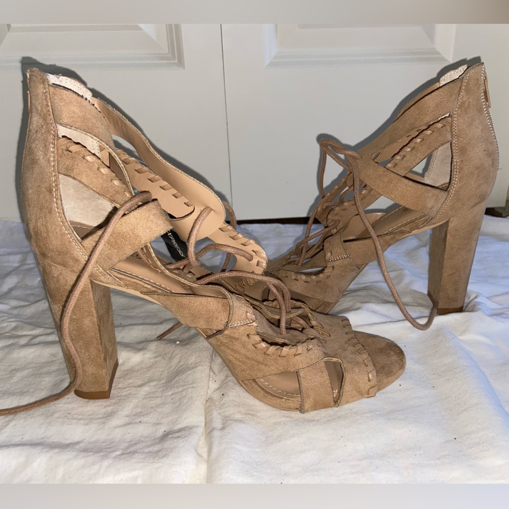 Women’s Heels - Express Brand, NWT - Size 10 - Picture 5 of 12